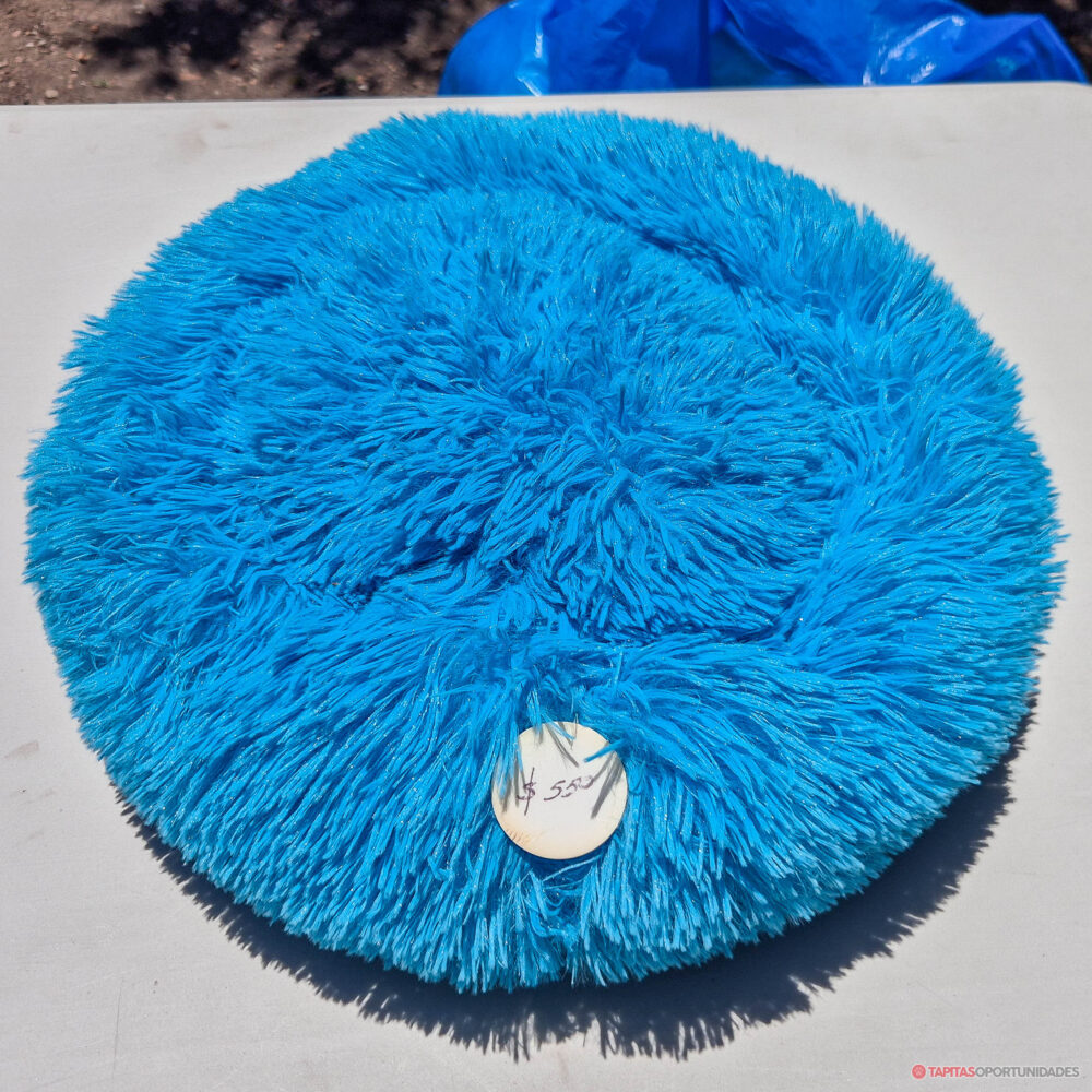Cama redonda tipo “donut” peluda - 42 cm